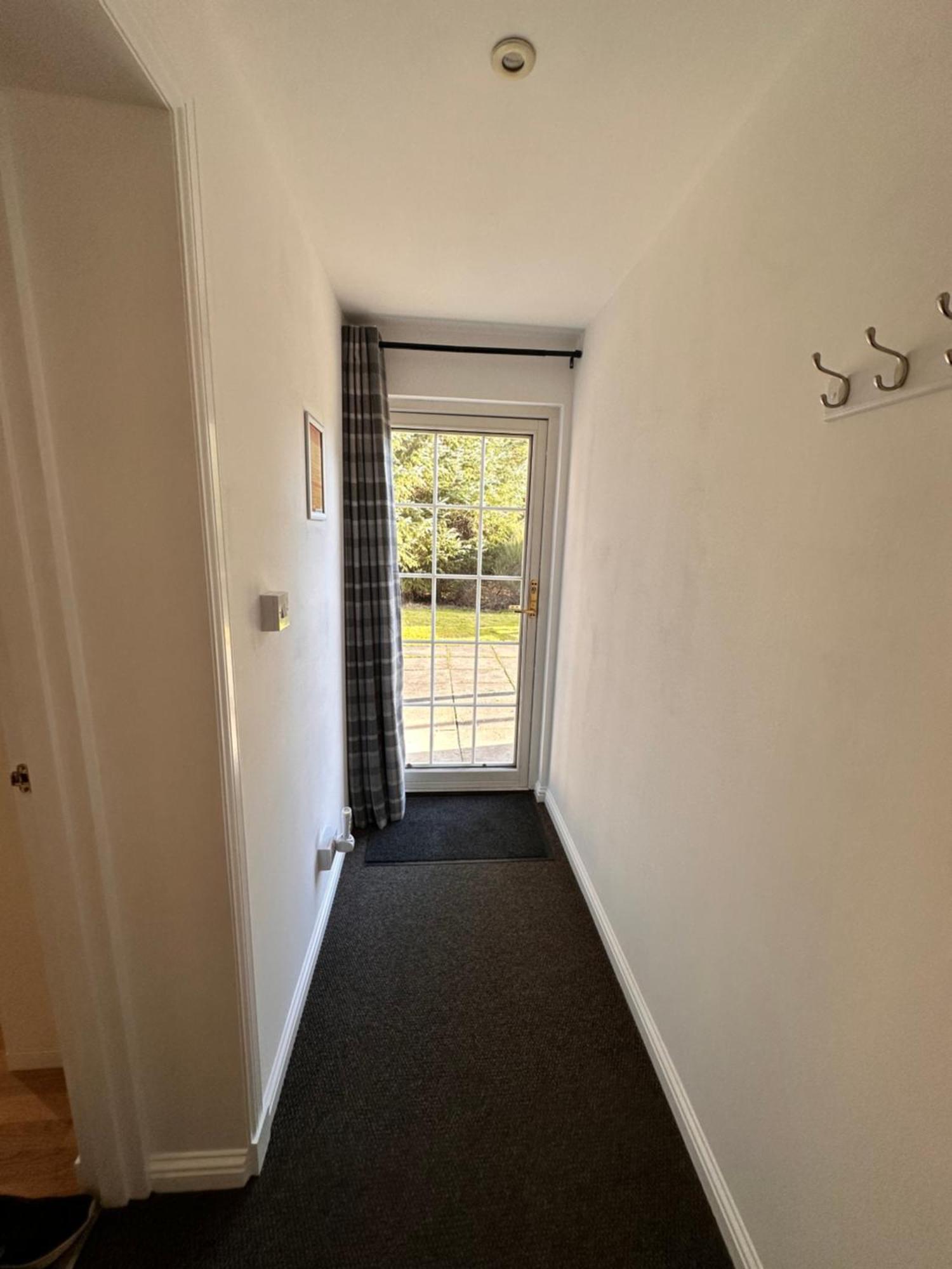 Apartment In Queens Court, Banchory Inchmarlo ภายนอก รูปภาพ